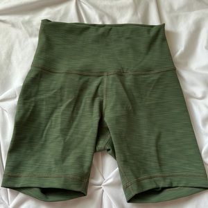 Lululemon wunder train high rise shorts. 6"